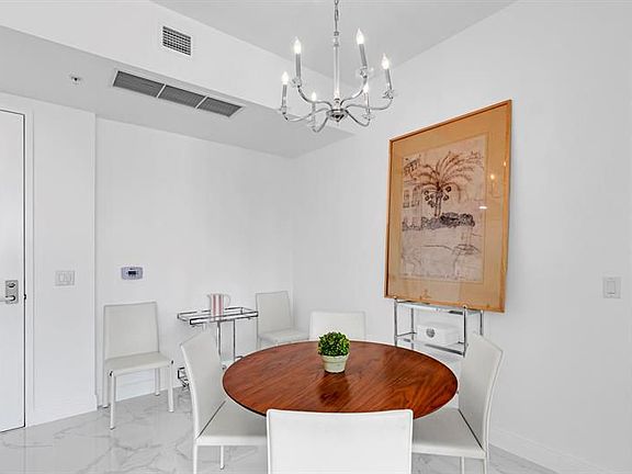 4th image of 403 S Sapodilla Ave #707-P