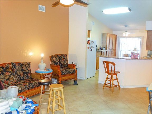 5th image of 1013 Wildwood E
