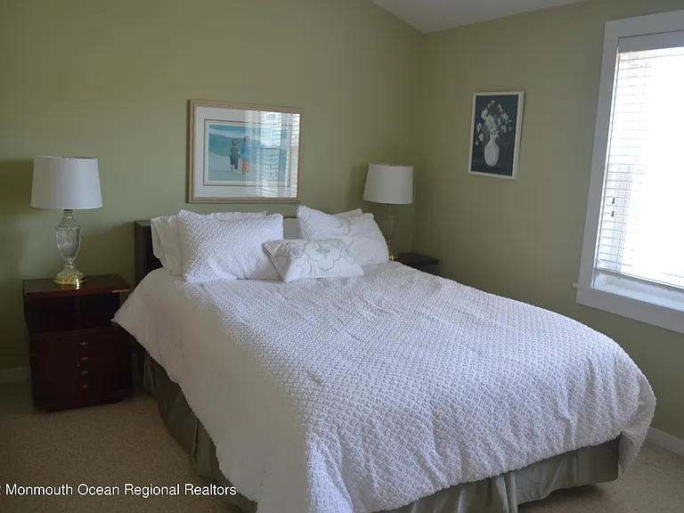 15 Ortley Ave — Photo 31