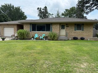 925 Wendover Blvd, Norton Shores, MI 49441
