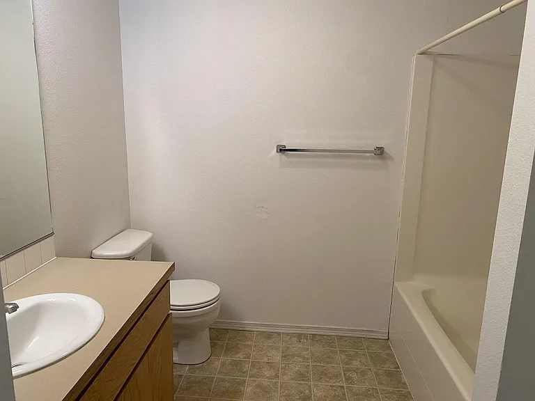 857 N Garfield St — Photo 22