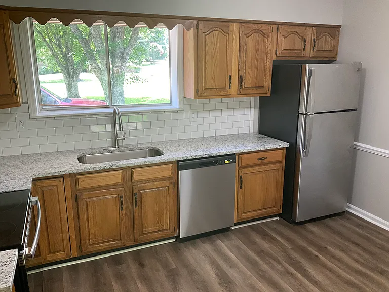 2606 Jones St — Photo 28