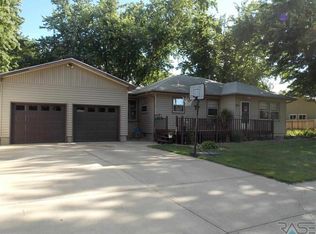 325 W Apple St, Tea, SD 57064