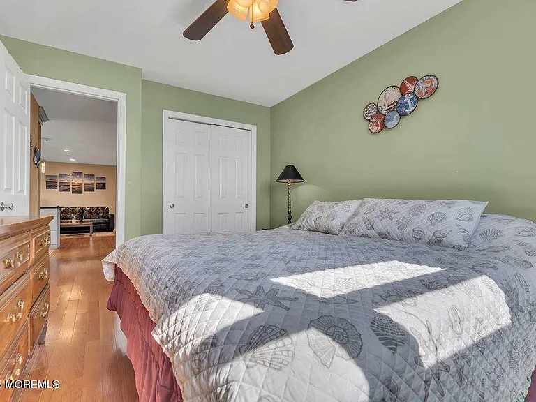 113 Wharfside Dr — Photo 11