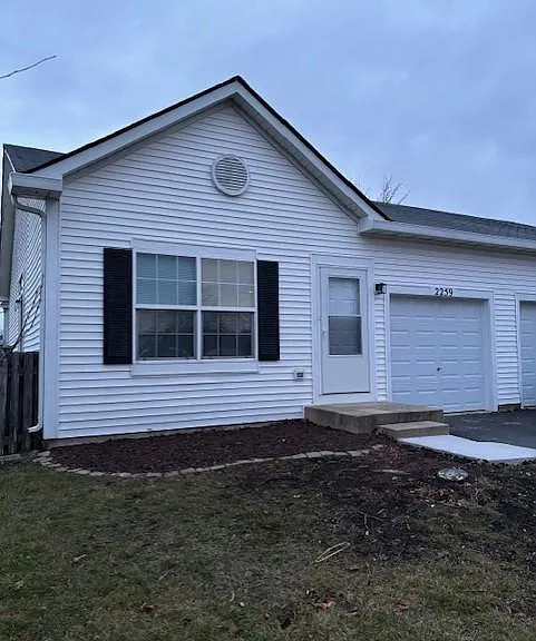 2259 Margaret Dr — Photo 10