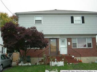 106 Beacon Ave, Staten Island, NY 10306