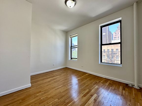 2nd image of 1270 1st Ave #52