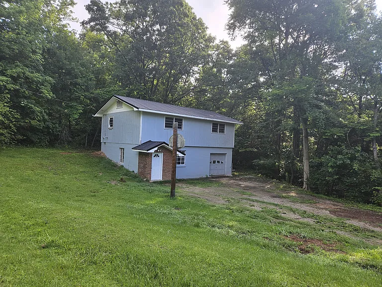 731 Maxanna Dr — Photo 6