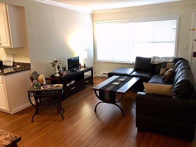 1st image of 1743 Carmel Dr APT 33