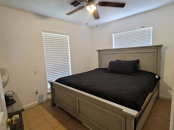5th image of 3120 Bond St