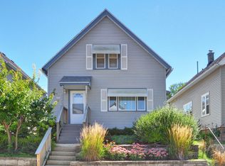 1311 E Manitoba St, Milwaukee, WI 53207