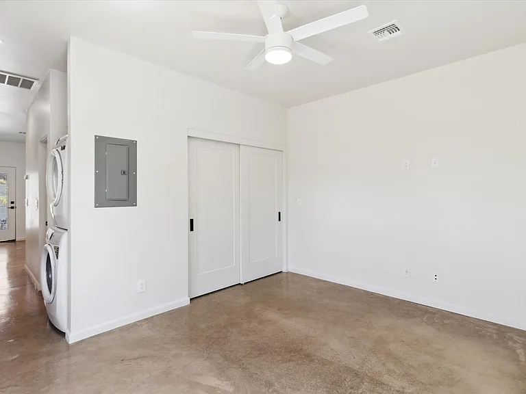 347 W Roma Ave — Photo 3