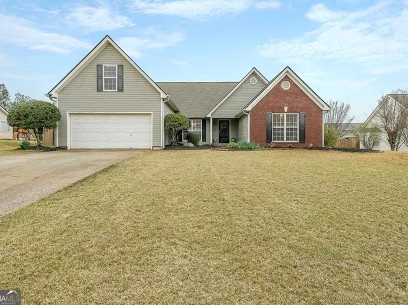 5614 Mohave Ct, Flowery Branch, GA 30542