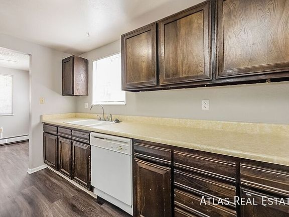 5th image of 461 El Paso Blvd #A