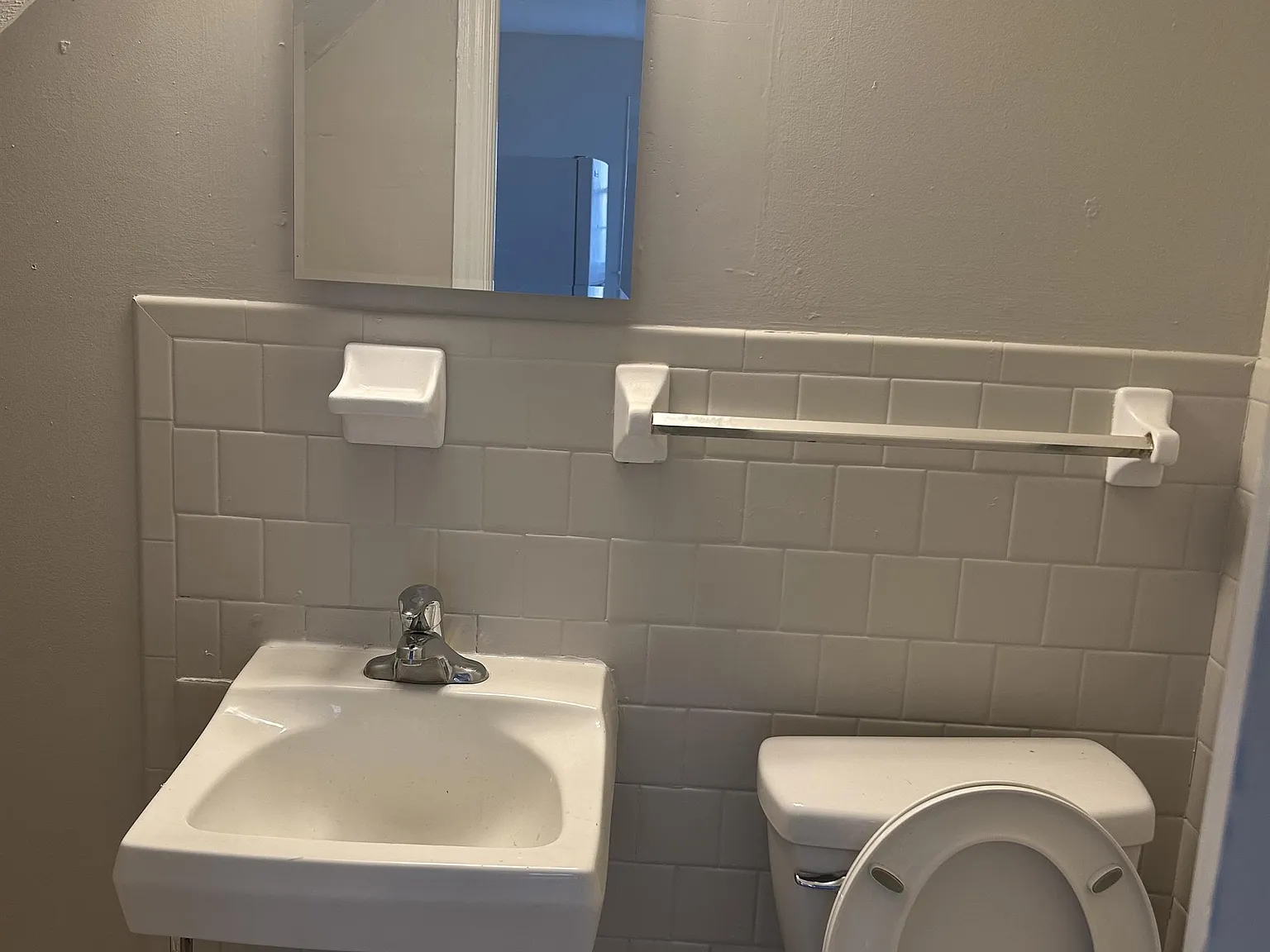 1110 Allen Drive - 1110 — Photo 3