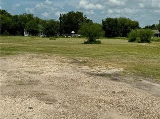 2908 Pleasant Green Dr, Victoria, TX 77901