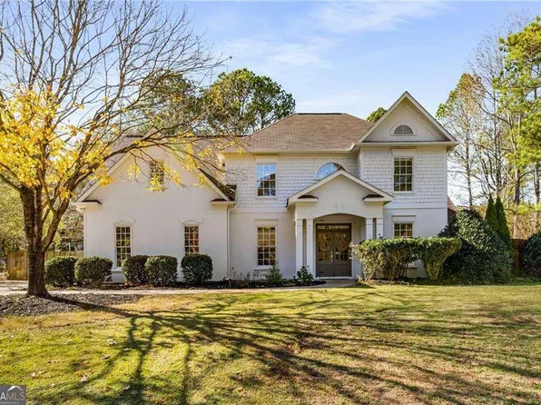 6670 Fox Creek Dr, Cumming, GA 30040