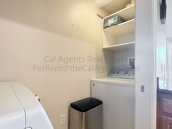 4th image of 1121 40th St APT 5406