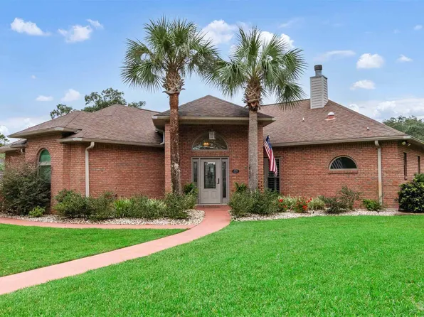 2600 Cove Rd, Navarre, FL 32566