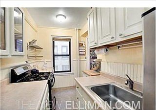 4th image of 49 W 72nd St APT 12C