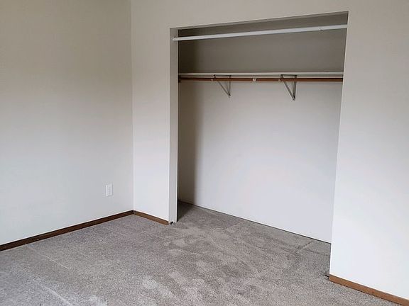 3rd image of 1180 Dodds Dr #1-4