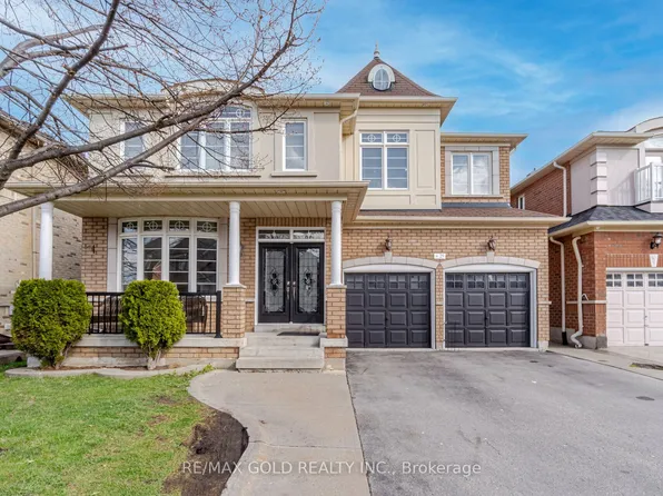 29 Ocean Ridge Dr, Brampton, ON L6R 3K5