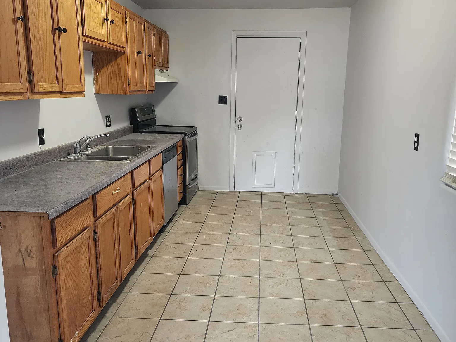 5044 S 36th West Ave — Photo 3