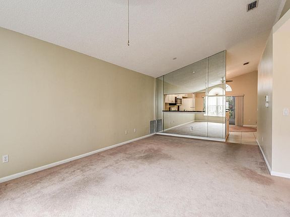 3rd image of 1185 NW Lombardy Dr