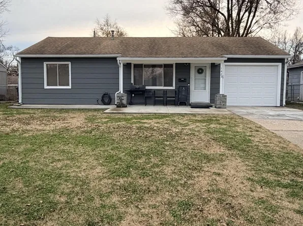 1423 Cheyenne Ave, Salina, KS 67401