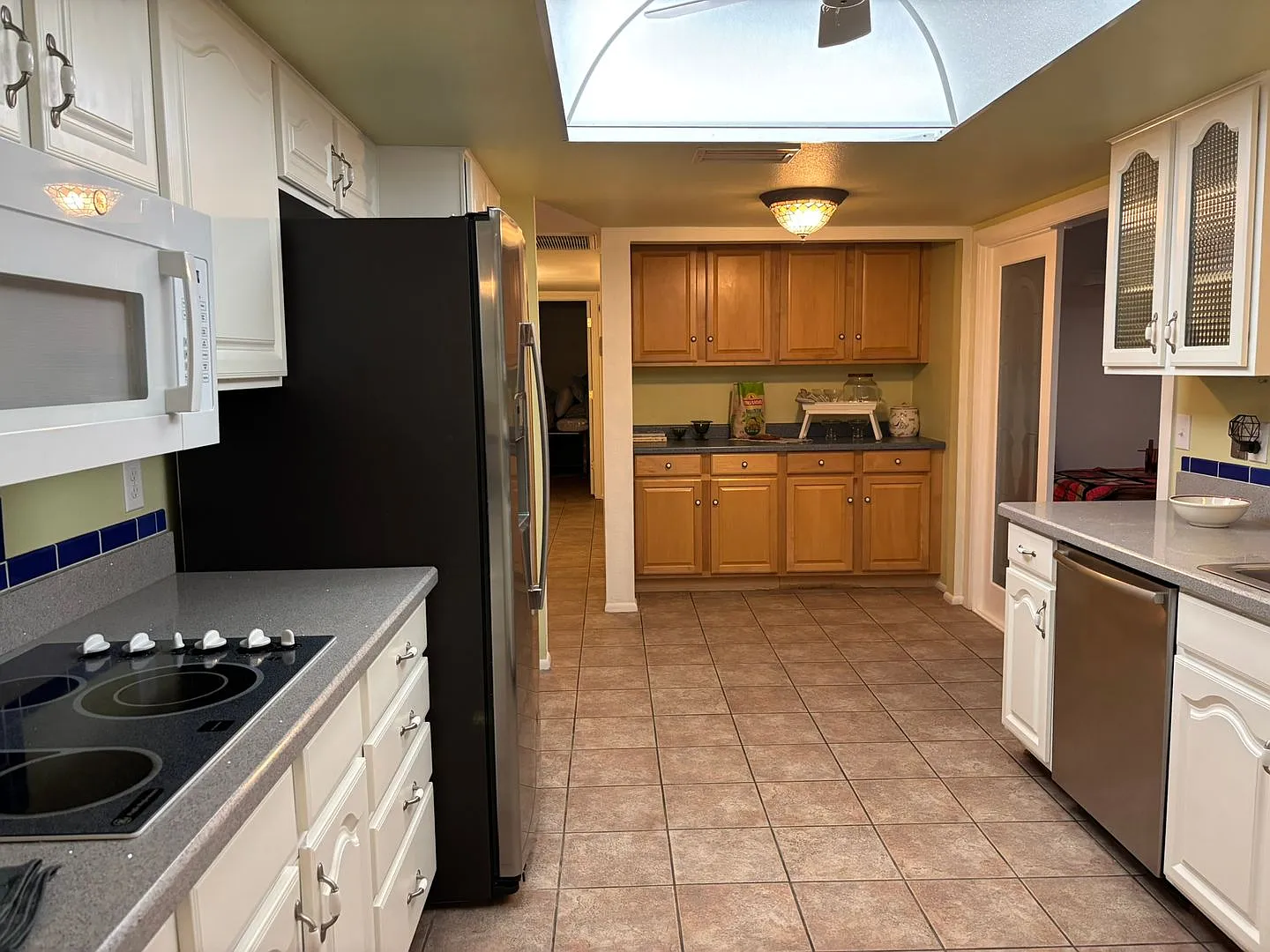 Lovely Home in 45+ Active Adult Community of Leisure World. Available May through December 2026! — Photo 4