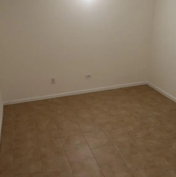 1260 N Greenview Ave #1R — Photo 8