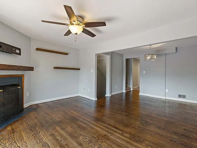 929 S Taylor St — Photo 11
