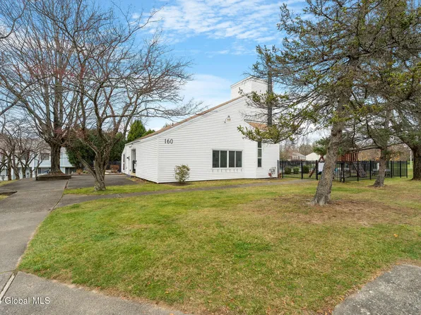 1302 Huntington Court, East Greenbush, NY 12061