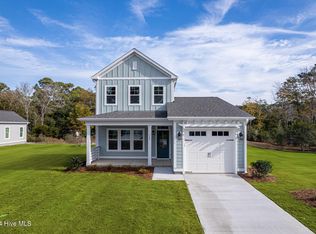 180 Pine View Blvd, Beaufort, NC 28516