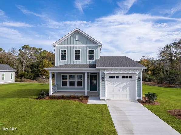 180 Pine View Boulevard, Beaufort, NC 28516