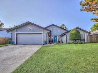 124 E Meade Dr, Yukon, OK 73099