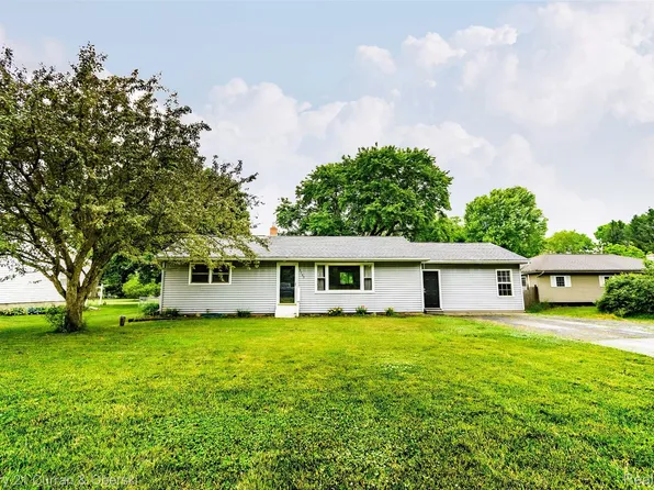 5260 Rives Junction Rd, Jackson, MI 49201