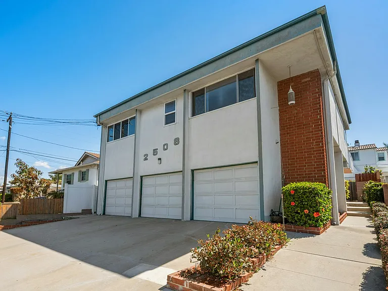 2508 Aviation Blvd #B — Photo 7