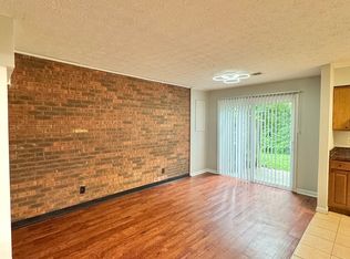 1167 Tatesbrook Dr #B, Lexington, KY 40517
