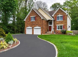 204 Gallows Hill Rd, Westfield, NJ 07090