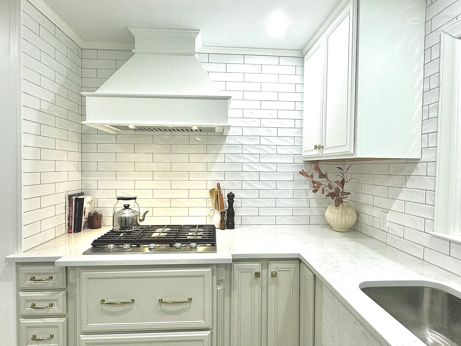 3 bed, 1.5 bath, 1200 sqft, $1,950 — Photo 3