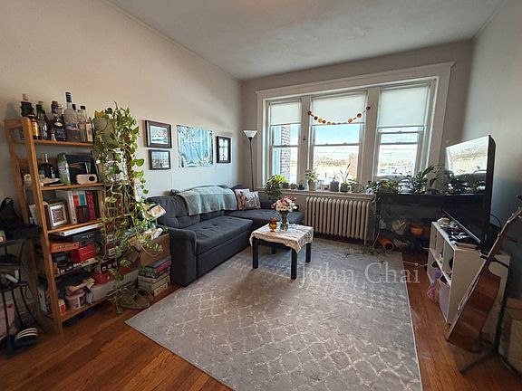 2nd image of 225 Kelton St APT 14