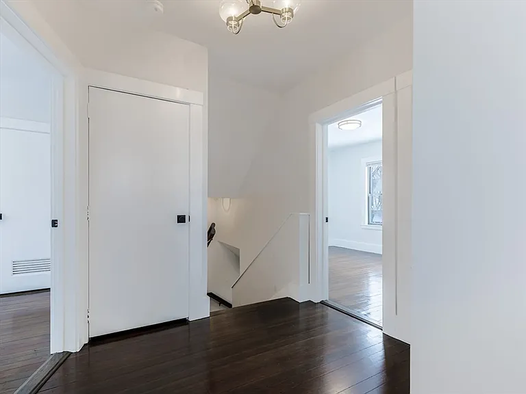 12 Eaton Ct #2 — Photo 10