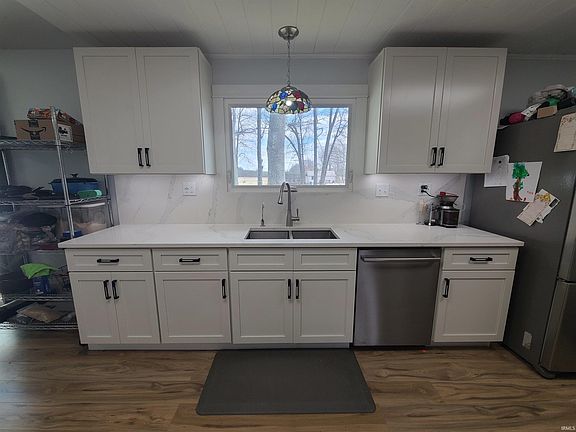 3rd image of 64548 Thorn Rd