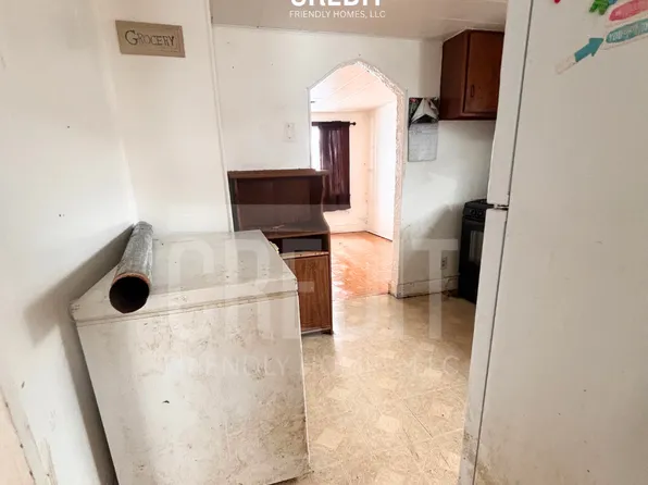 1017 N Taylor Ave, Decatur, IL 62522