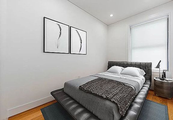 4th image of 59 Thompson St #34C