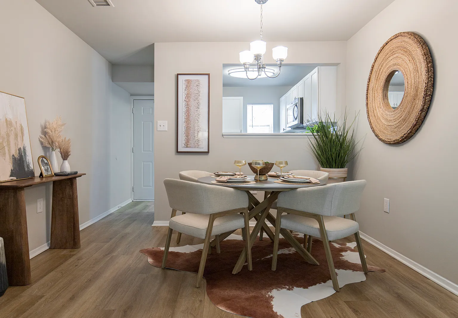 Harbor Village Apartments — Photo 2