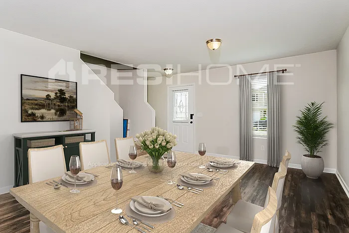 224 Farmington Dr — Photo 3