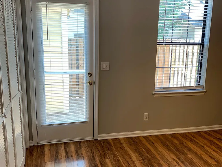 830 Brentwood Point — Photo 14