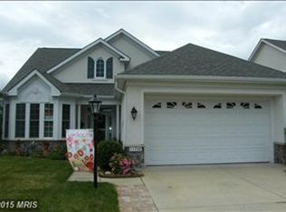 11048 Commanders Ln, White Plains, MD 20695